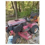 TROY BILT RIDING LAWN MOWER **NEEDS WORK***