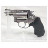 S & W MODEL: 60 - .38 S&W SPL REVOLVER S & W MODEL: 60 - .38 S&W SPL REVOLVER