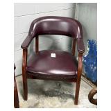 CAPTAINS CHAIR- EXECUTIIVE OFFICE CHAIR