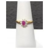 10K GOLD AND RED STONE RING - SIZE: 7 - 1.6 GRAMS
