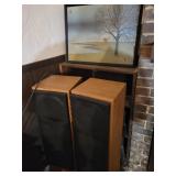 CONTENTS OF FIREPLACE CLOCK, SPEAKER