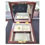 WOODEN JEWELRY BOX WITH SLIDING TRAY - HEART