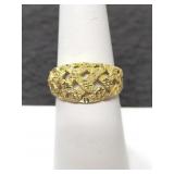 10K GOLD BASKET WEAVE RING - SIZE: 7 1/2 - 2.4 GR