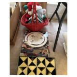 ASSORTED CHRISTMAS ITEMS - ORNAMENTS, SANTA MOUSE