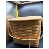 1 LONGABERGER PICNIC BASKET 12x12x10