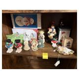 ASSORTMENT OF CHRISTMAS ITEMS-M&M