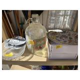 ASSORTED ITEMS - CHRISTMAS DINNER &SANDWICH PLATES