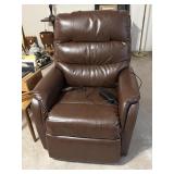 GOLDEN BRAND ELECTRIC LIFT CHAIR