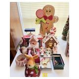 16PC- CHRISTMAS ITEMS