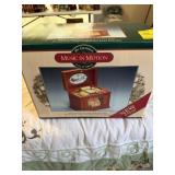 NEW MUSIC BOX W/ 15 CHRISTMAS SONGS