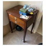 SINGER CABINET STYLE SEWING MACHINE,