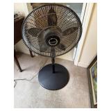 LASKO FLOOR FAN W/ REMOTE