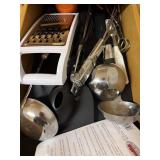 CONTENTS OF 2 SMALL DRAWERS