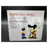 DISNEY- NORTH POLE SERIES- PIN TRADING W/ MICKEY