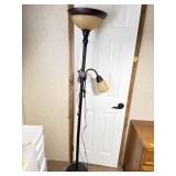 METAL FLOOR LAMP W/ FROSTED SHADES