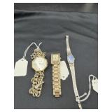 3 Ladies, wrist. Watches.