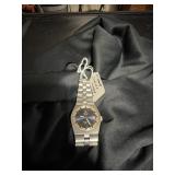 This is a vintage Tissot PR 516 GL automatic