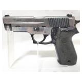 SIG-SAUER P220 .45 AUTO SEMI AUTOMATCI PISTOL