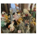 ASSORTED FIGURINES - CLOWN