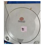 PLAYSTATION & DREAMCAST GAME CONSOLES