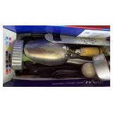 BOX ASST. KITCHENWARE: COOKIE CUTTER, BISCUIT