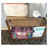 ROLL-AROUND TABLE W/ADULT BRIEF