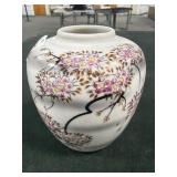 4" ASIAN PORCELAIN VASE/GINGER JAR