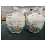 PAIR CHINESE PORCELAIN LIDDING BOWLS