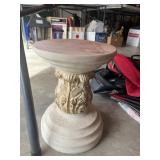 CERAMIC PEDESTAL