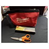 MILWAUKEE BAG W/ LED MAGLIGHT