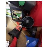 (4) OIL FUNNELS & (2) OIL DISPENSERS