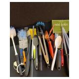 KITCHEN UTENSILS - VARIETY