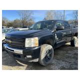2011 Chevy SILVERADO 1500 LT