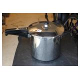 DUROMATIC PRESSURE COOKER