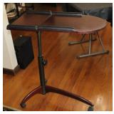 MOBILE LAPTOP ADJUSTABLE STAND