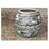 MEXICAN POTTERY VESSEL