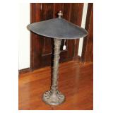 METAL TABLE LAMP