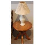 Vtg Solid Wood Side Table w/ Table Lamp