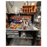 Contents of workStation EVERYTHING IS ONE LOT