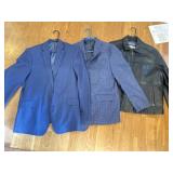 2 sports coats and leather jacket Menï¿½s L