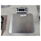 DIGITAL SCALE WITH CORD AND STAND ALONE