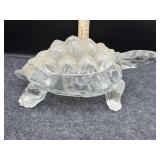 CLEAR KNOBBY BACK TURTLE DISH