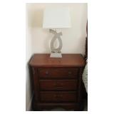 Jaclyn Smith End Table w/ Amayeta Table Lamp