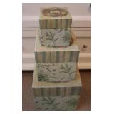 3 Bird in Wreath Nesting Boxes
