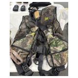 REALTREE TREE CLIMBING SAFETY HARNESS