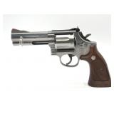 SMITH & WESSON 686-4 - .357 MAGNUM REVOLVER -