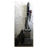 Shark Lift Away Navigator Vacuum w/ Attachments