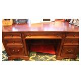 Wynwood Flexsteel Co. Wooden Office Desk
