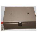 Metal Cash Box (no keys)