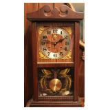 Vintage Star Crest 31-Day Wall/ Mantel Clock